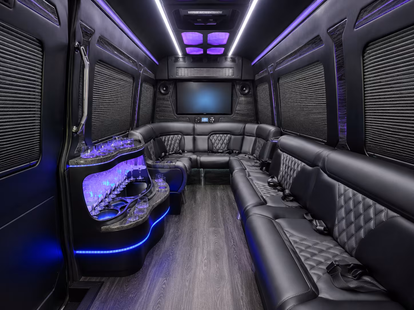 madison custom day trip and driving tour bus rentals